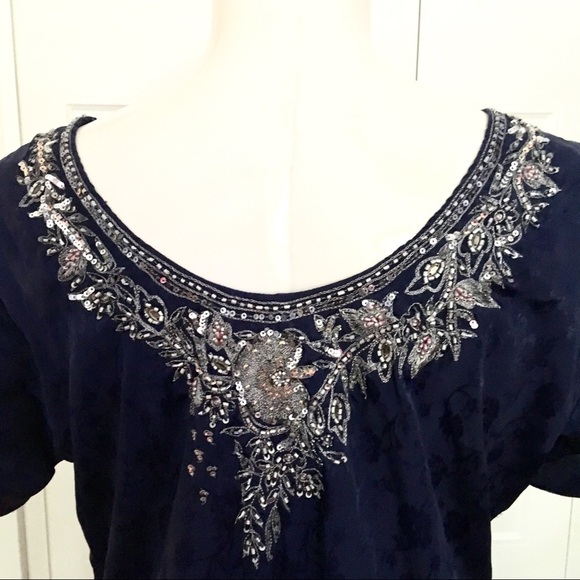 Handcrafted midnight blue beaded sequined kameez - Picture 6 of 8